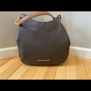 Michael Kors Lillie Large Chain Shoulder Tote